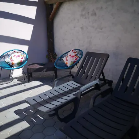 Feather House * São Bartolomeu