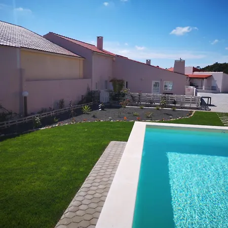 Casa de Férias Feather House *